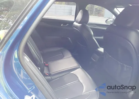 2021 Kia K5 Gt Line z USA, uszkodzony, nr VIN 5XXG64J22MG033719